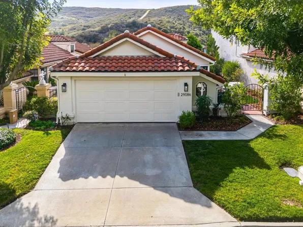 29086 Laurel Valley Dr, Vista, CA 92084