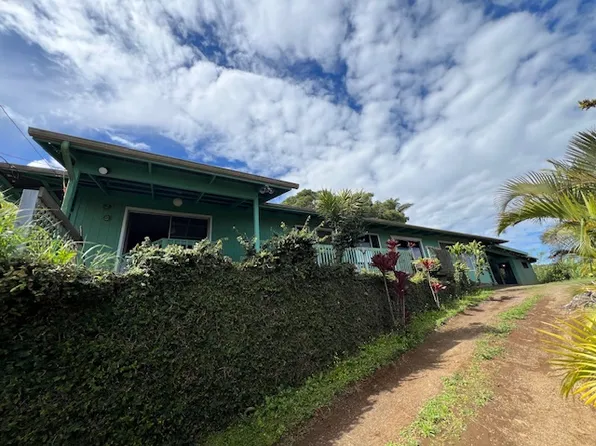 45-3397 Kukui St, Honokaa, HI 96727