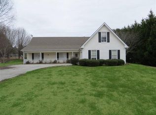 2490 Huntington Dr, Loganville, GA 30052