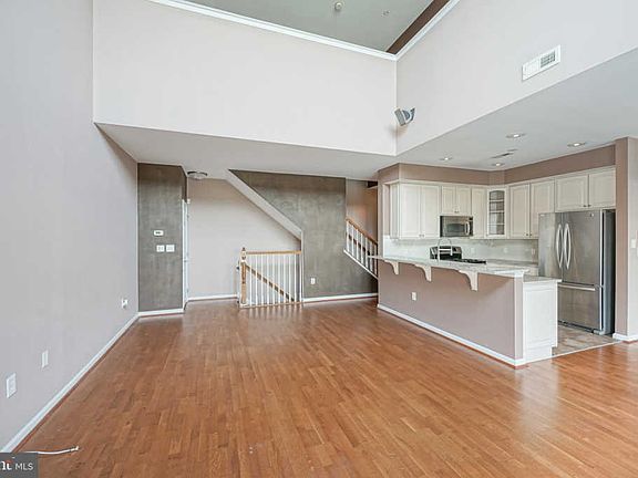 5th image of 2146 Verona Dr