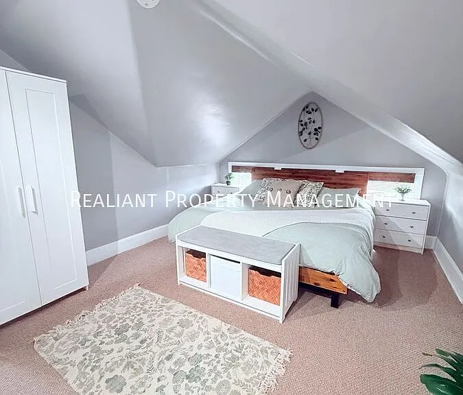 1610 Clarewood Ave — Photo 25
