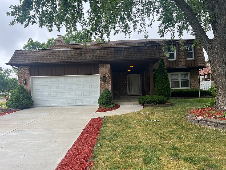 1st image of 885 N Dovington Dr