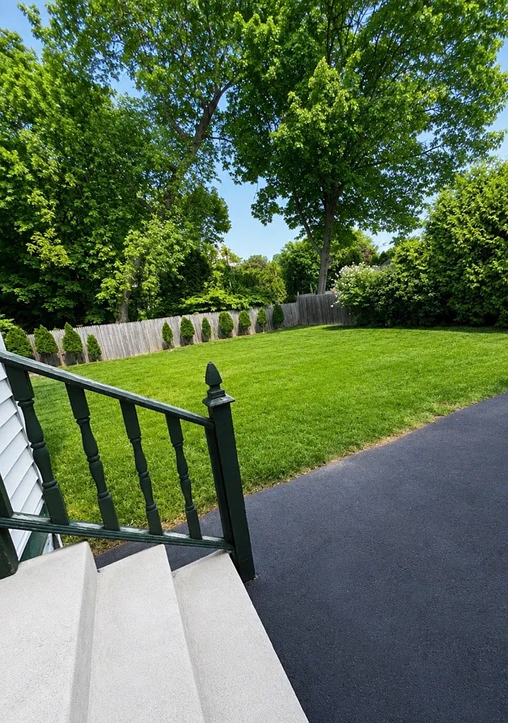 3 bed, 1400 sqft, $2,400 — Photo 4