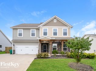 3105 York Place Dr, Walkertown, NC 27051