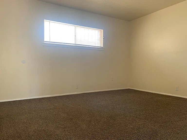One Bedroom Units with Walk-in Closet — Photo 6