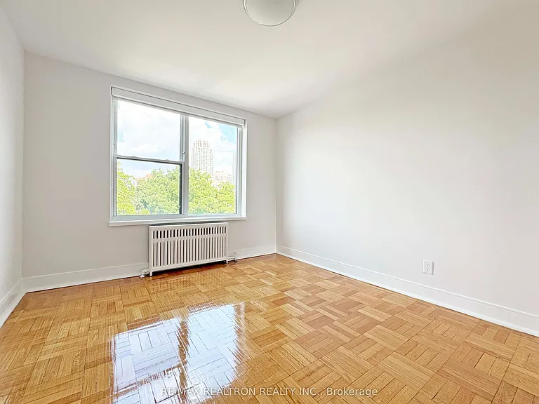 1545 Bathurst St #308 — Photo 7