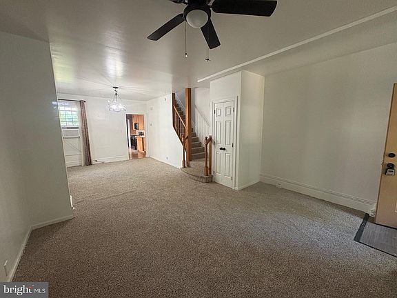 3rd image of 2617 Market St