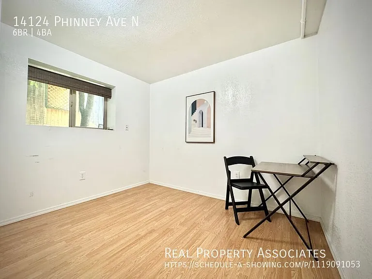 14124 Phinney Ave N — Photo 40