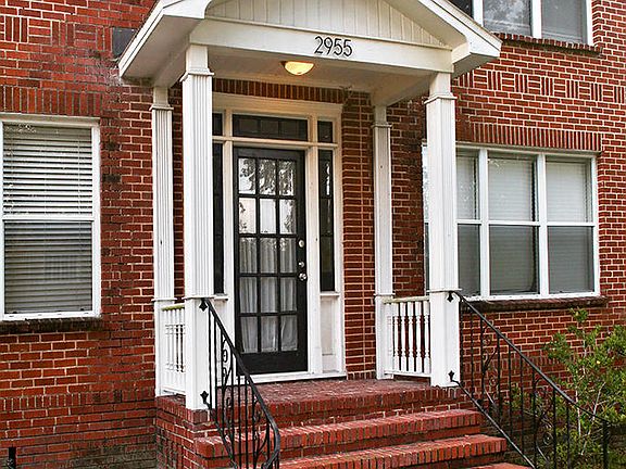 3rd image of 2955 Park St APT 3