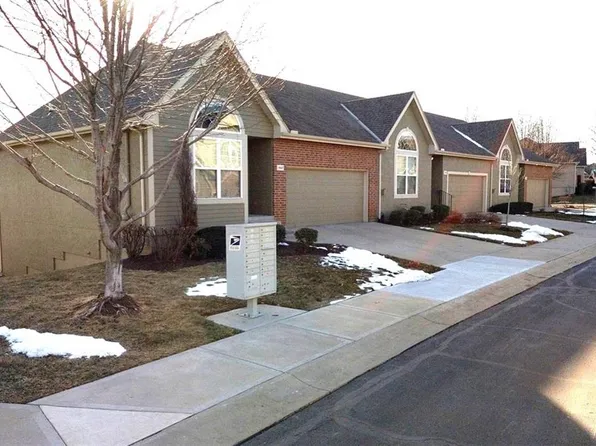 15621 W 61st St, Shawnee, KS 66217