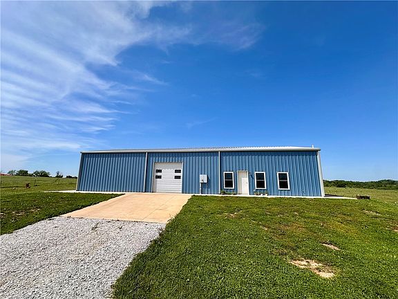 2nd image of 370 SE Bolin Rd