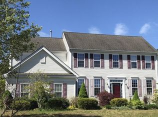 452 Raymond Rd, Plymouth, MA 02360