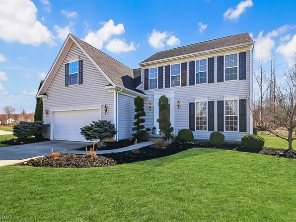 9214 Ashcroft Ln, Twinsburg, OH 44087