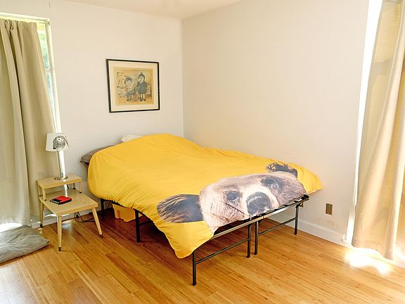 5th image of 1812 Forest Hill Dr