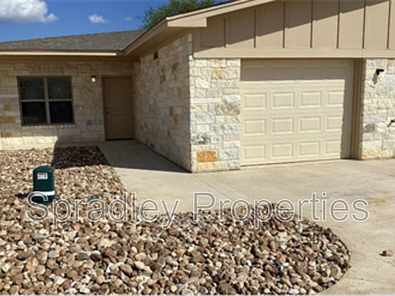 2nd image of 1041A Hibiscus Dr