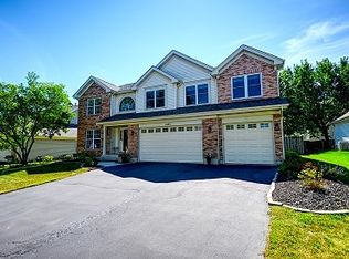 1491 Westbourne Pkwy, Algonquin, IL 60102