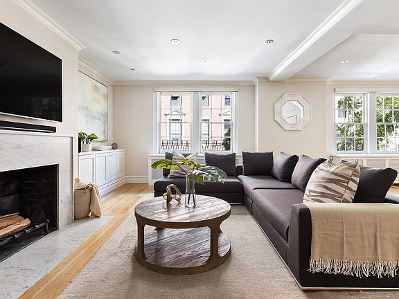 2nd image of 222 E 71st St APT 3/4A