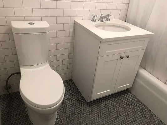 Rented by Waverly Realty Associates | media 5