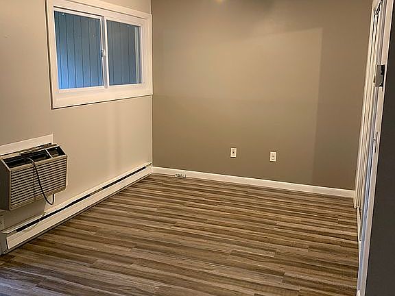 Bedroom - upgraded flooring 