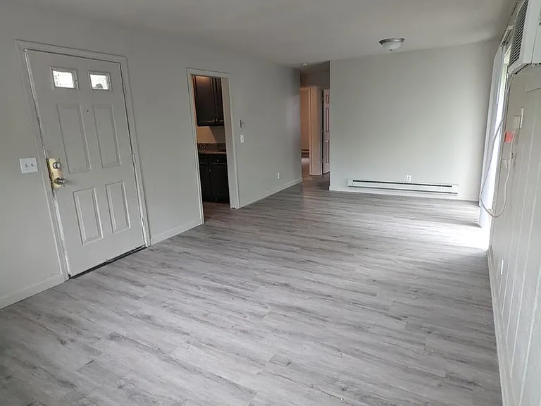 2908 Lawnridge Ct #B — Photo 11