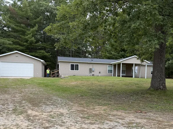 5776 Eddy Dr, Saint Helen, MI 48656