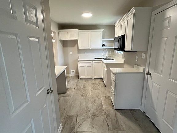 4th image of 221 McGregor Ave