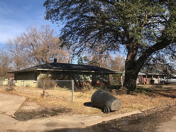 3rd image of 226 Teresa Dr