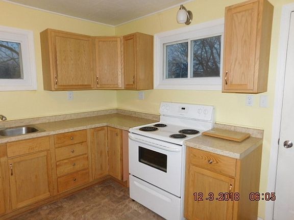 5th image of 1110 W Conger St
