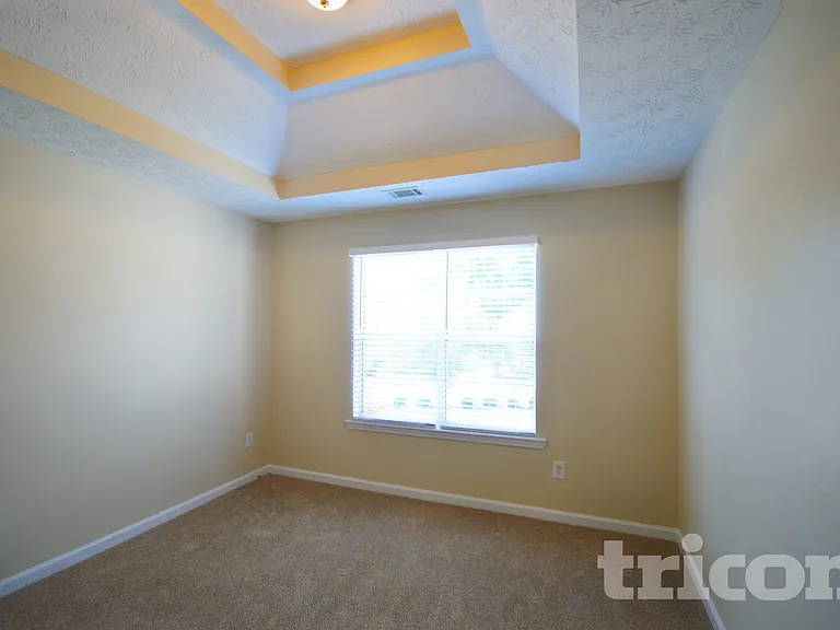 45 Creekview Blvd — Photo 4