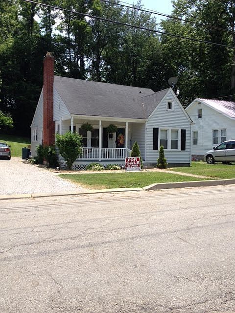 1st image of 246 Winn St