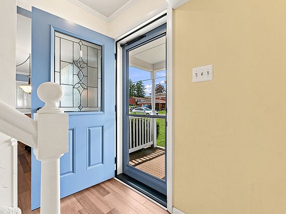 3rd image of 5622 Alan St