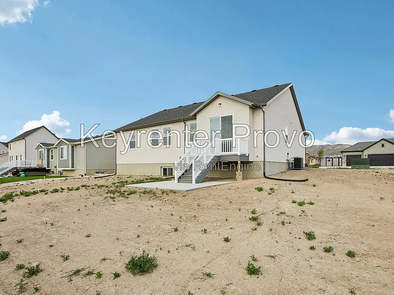 2568 N 3670 W — Photo 36