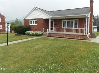 1909 Crawford Ave, Altoona, PA 16602