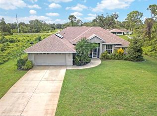 115 Mango Rd NE, Lake Placid, FL 33852