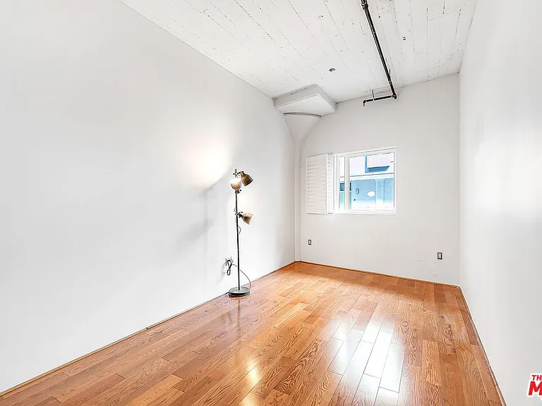 200 N San Fernando Rd #412 — Photo 13