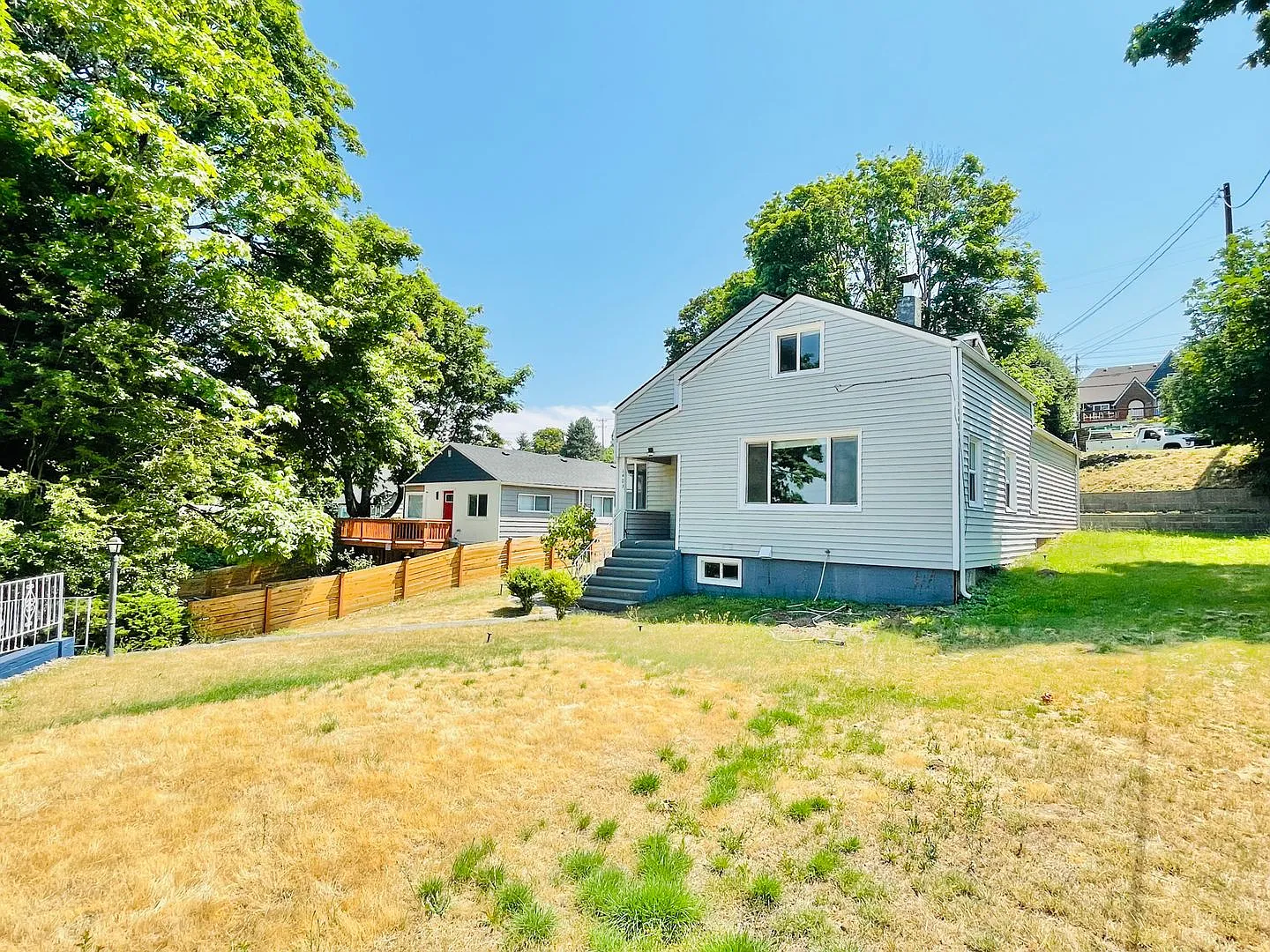 Renovated 4 bedroom 2 bath Home with Plenty of Space! — Photo 2