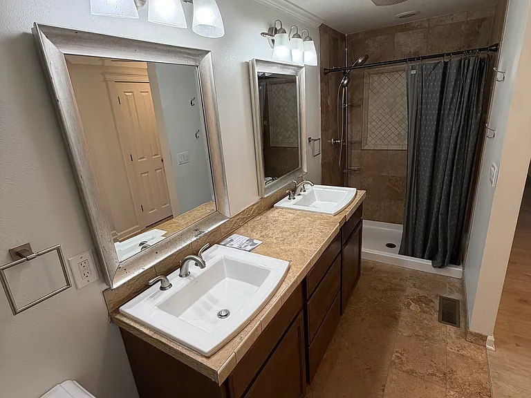 12211 NE 139th Pl — Photo 12
