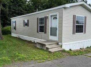 9 North Rd TRAILER 8, East Windsor, CT 06088