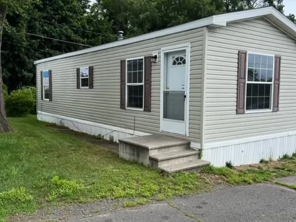 9 North Road #8, East Windsor, CT 06088