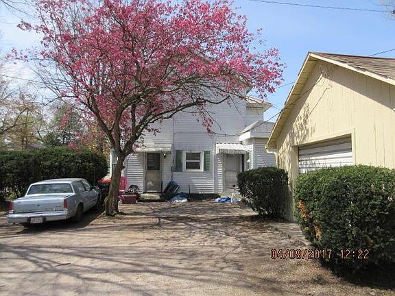 5th image of 196 N 11th St