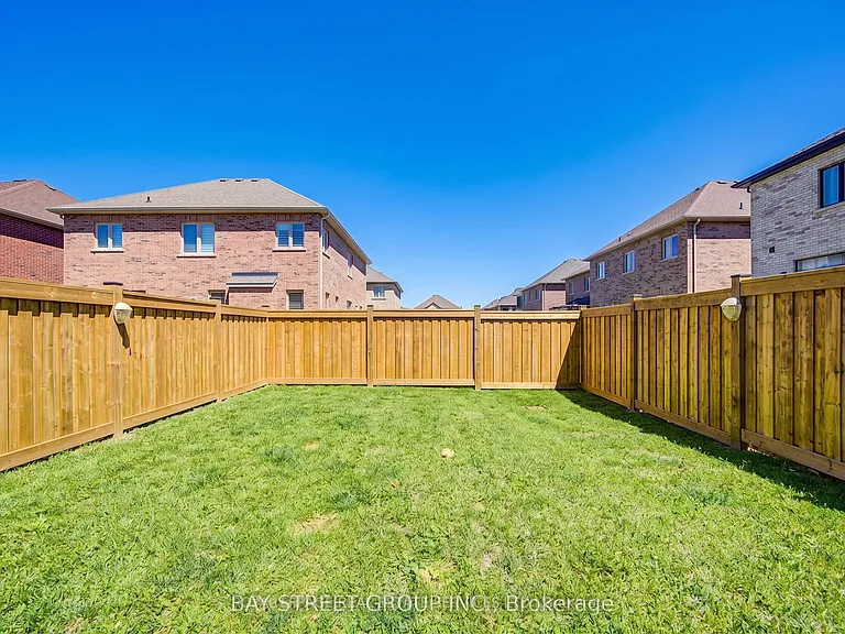 25 Garrett Styles Dr — Photo 42