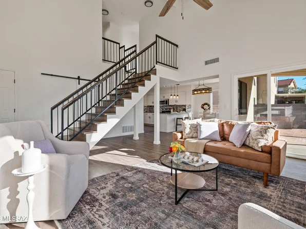 8951 N Fitzgerald Ln, Tucson, AZ 85742