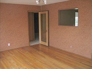 2nd image of 2226 Lillian St