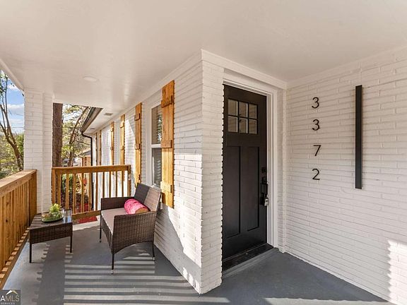 3rd image of 3372 Jackson Dr