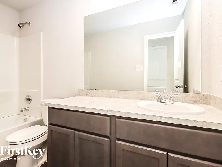 25597 Roy Rogers Rd — Photo 12
