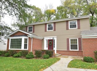 480 E Calumet Rd, Fox Pt, WI 53217