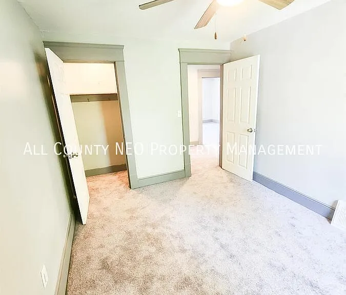10639 Dupont Ave — Photo 15