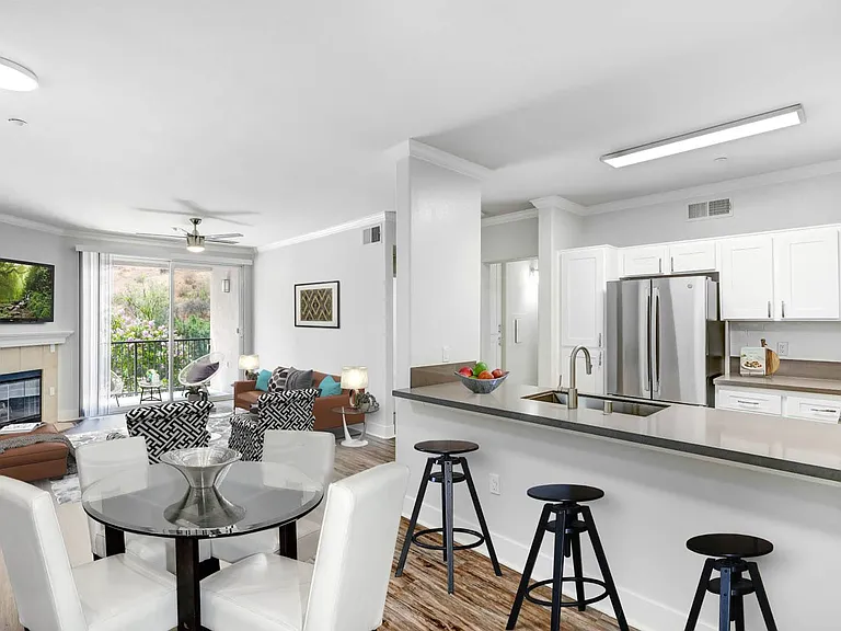 Canyon Crest — Photo 9