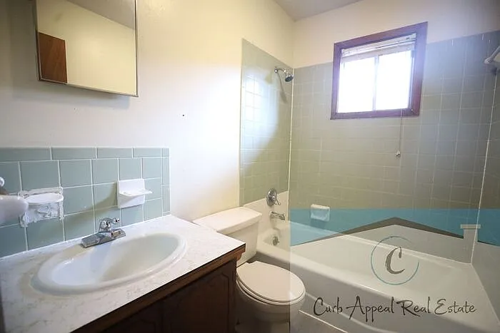 2208 Sybel Cv #2 — Photo 10