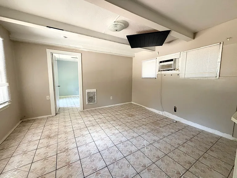 503 W Humphrey Ave — Photo 14